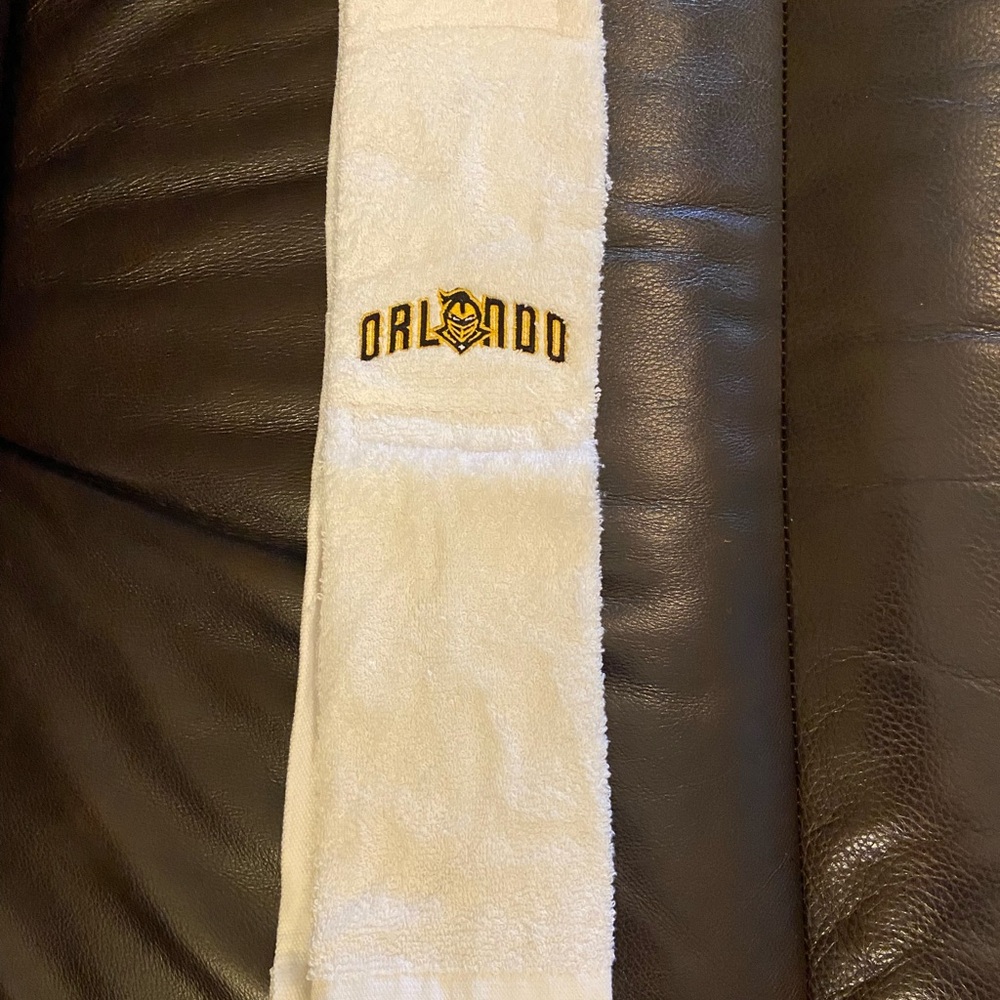 UCF Knights Orlando Official Team Game Issued Football QB Towel Rare